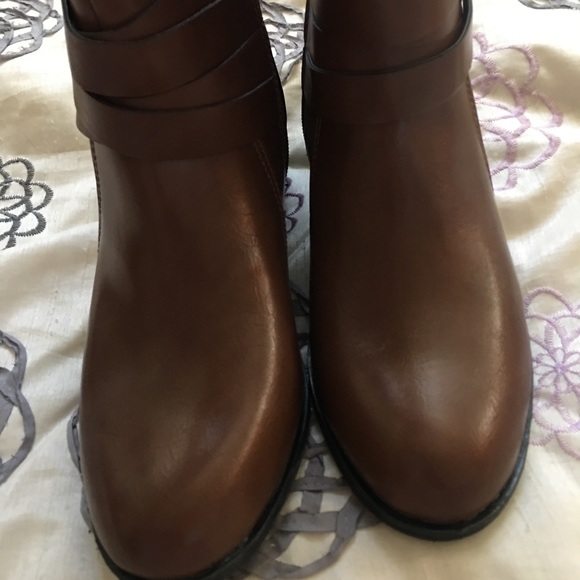 Memory foam Cognac tall boots - Picture 2 of 6